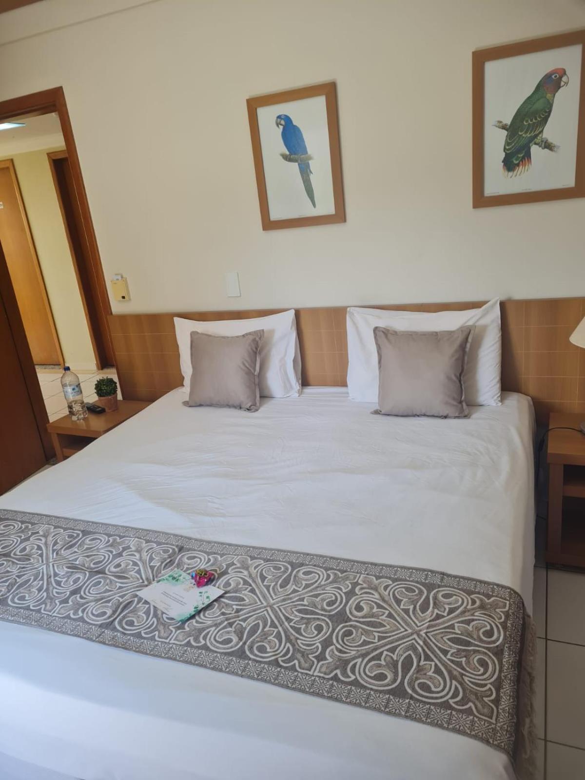 Resort Hotel Golden Dolphin - Grand&Express - Águas Termais - Caldas Novas - Roupa de Cama, Banho e TV de LED Esterno foto